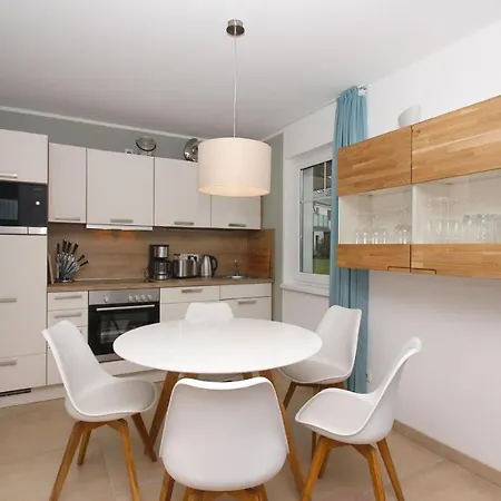 Strandnahe Mit Terrasse, Gratis Nutzung Vom Ahoi Erlebnisbad Und Sauna In Sellin - Rex Rugia 13-3 Apartamento *