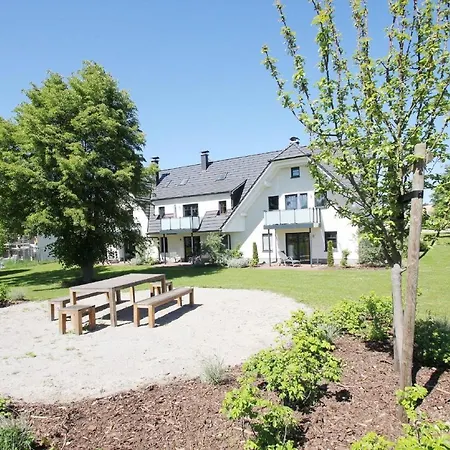 Strandnahe Rex Rugia: Terrasse & Ahoi Erlebnisbad Apartment