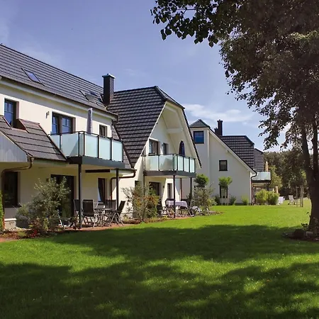 Strandnahe Rex Rugia: Terrasse & Ahoi Erlebnisbad Lobbe