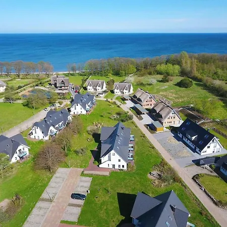 Strandnahe Rex Rugia: Terrasse & Ahoi Erlebnisbad *