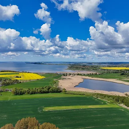 Strandnahe Mit Terrasse, Gratis Nutzung Vom Ahoi Erlebnisbad Und Sauna In Sellin - Rex Rugia 13-3 *